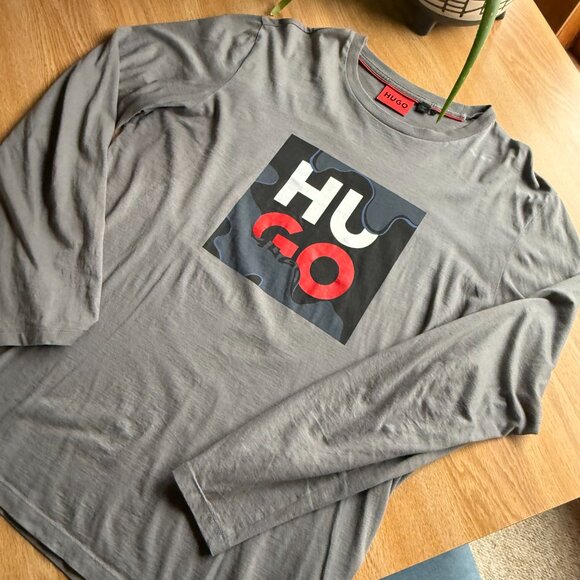 Hugo Long Sleeve Tee / Large - Picture 2 of 5